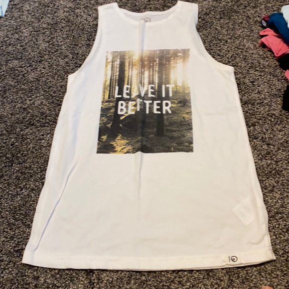 Tentree tank - Picture 1 of 2